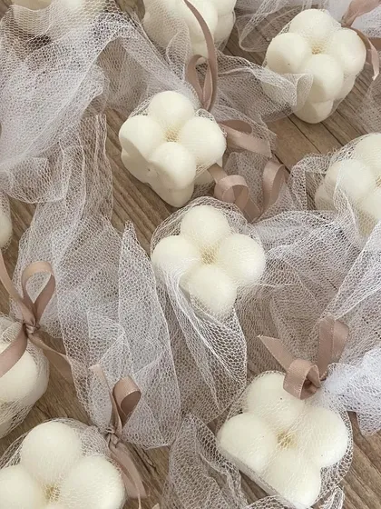 Looking for gifting options under ₹69, including shipping? Our scented bubble candles are a perfect choice, and we can customize the labels and tags.