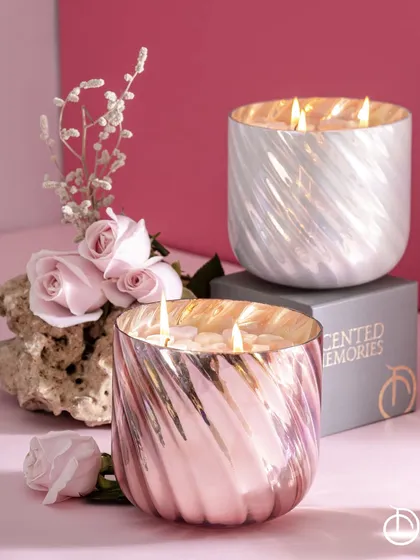 Say it with love, say it with fragrance. My Secret Whisper candles, in elegant swirling glass of rose gold and pearl white, are designed for romance. The sensual Velvet Rose fragrance sets the mood for a special declaration.