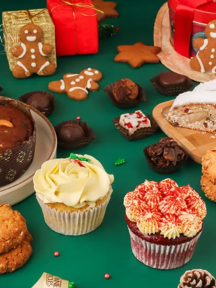 When it comes to festive gifting for occasions like Christmas or Diwali, we go all out. Our seasonal collection includes everything from classic plum cakes and gingerbread cookies to cupcakes and assorted chocolates, creating a complete festive spread.