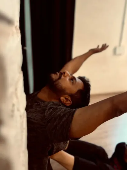 Flux School of Arts - Dance Classes Strength, Flexibility & Acrobatics photo 15