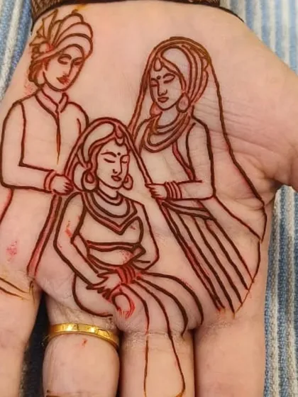 A simple yet beautiful outline of a family, showing my ability to create custom figure work based on client requests.