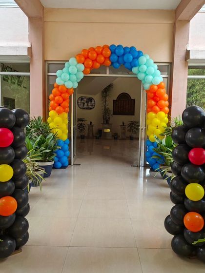 The Party Rush - Kids' Birthday Party Planning & Decoration Fun on Wheels: Car & Racing Themes photo 9