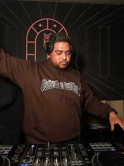 Behind the Decks: The Art of the Mix photo 24