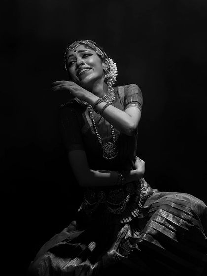 Divya Hoskere - Bharatanatyam Dance Performances Shringara Sharanagati: The Surrender in Love photo 16