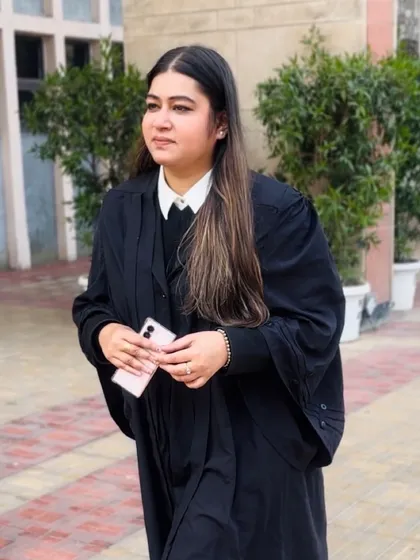 That smile after a strong argument, because I know the judgment will be in my favor.