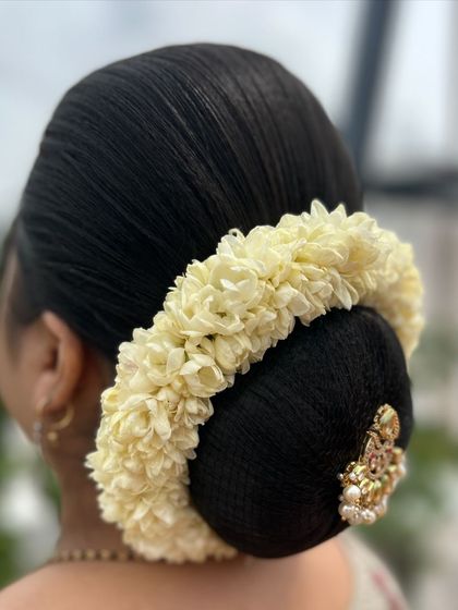Dakshayini - Hairstyling Academy & Workshops South Indian Bridal Styles photo 16