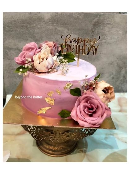 Elegant Floral & Butterfly Cakes photo 11