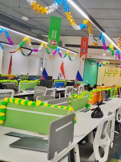 Festive & National Holiday Decor photo 3