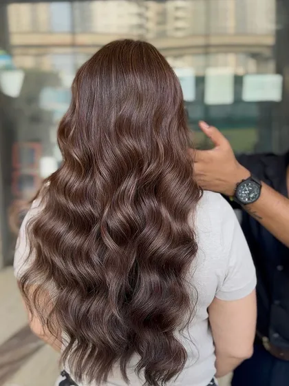 Another look at the brownie batter brunette, showing its beautiful shine and texture.