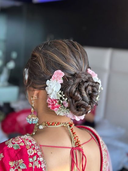 Elegant Bridal Buns & Updos photo 37