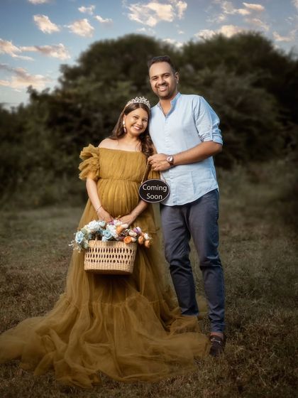 When nature becomes the canvas and love paints the picture, the results are magical. This heartwarming moment during golden hour balances natural beauty with perfect lighting.