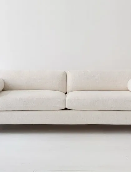 Designed to work equally well in a formal living room or a cozy media room, the Hogward sofa is built for relaxation. Its plush cushions provide ultimate comfort, while its precise proportions and sculptural details make it a statuesque anchor for any room.