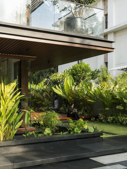 Crest Architects - Custom Home Design & Architecture Project: Villa re:FORM photo 4