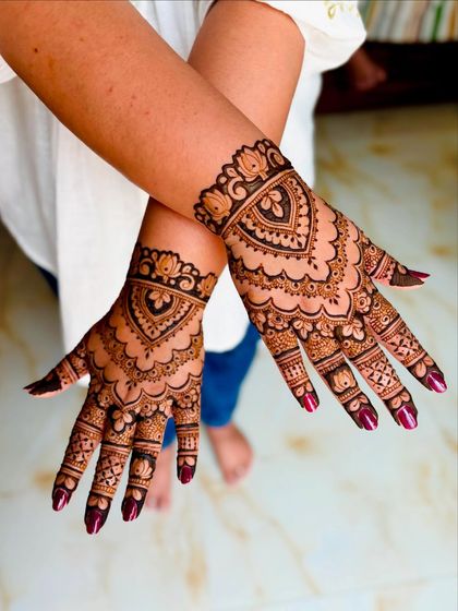 Mitali - Mehendi for Special Occasions Engagement & Pre-Wedding Celebrations photo 12