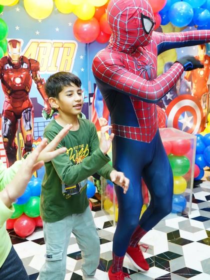 Meet Your Heroes: Mascots & Shows photo 4