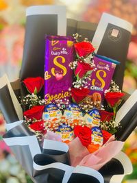 Custom Bouquets & Gift Arrangements