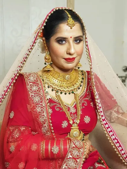 A portrait of my bride, looking radiant and ready for her big day. The HD makeup provides a smooth, non-cakey finish that looks like second skin, even up close.