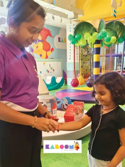 Festive Fun & Holiday Workshops photo 32