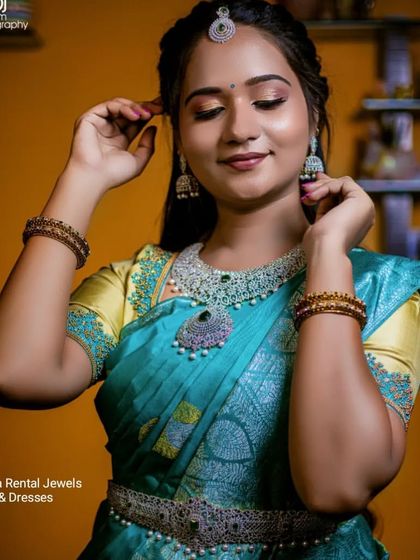 Inisha Rental Dress - Bridal & Occasion Jewellery Rental Modern Reception & Party Wear photo 6