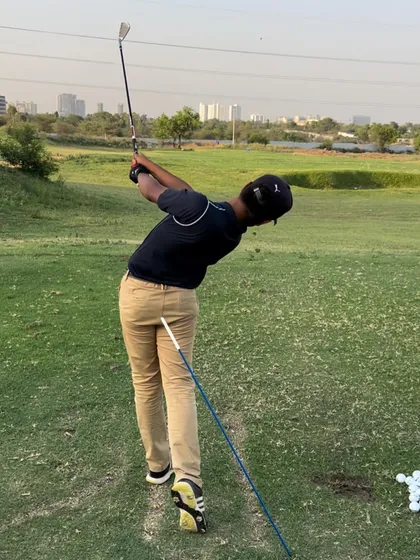 Off-season work with a junior player preparing for tournaments in the US. Here, we are using an alignment stick to work on maintaining spine angle.