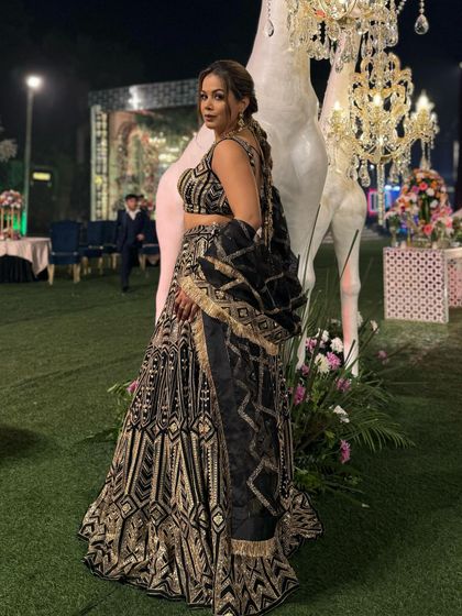 One last twirl in this beautiful creation. I love outfits that make me feel like royalty, as it helps me bring that same energy to the events I host.
