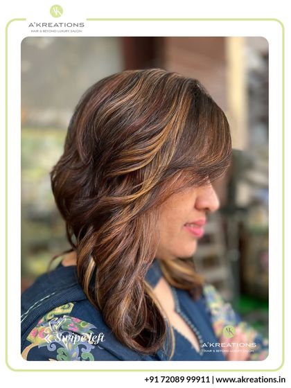 We crafted these refined highlights to create a timeless and elegant look. The careful placement ensures the color looks natural and grows out gracefully.