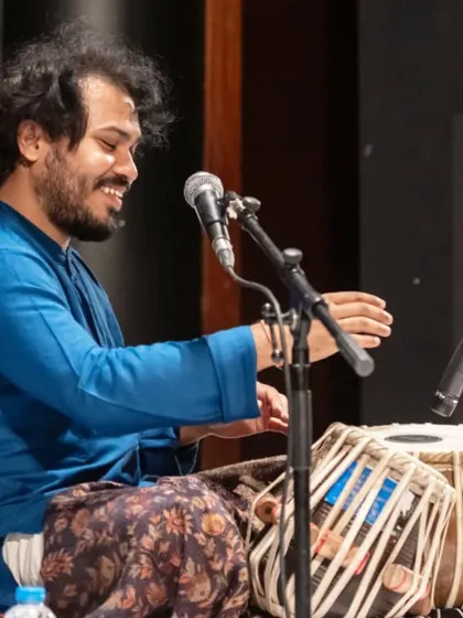 A series of photos from my tabla solo concert in Abu Dhabi, organized by the Maharashtra Mandal. It was a joy to share the sound of the tabla with music lovers there.