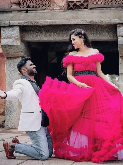 The Dress Bank - Pre-Wedding & Couple Photoshoot Outfit Rental Coordinated Couple Styles photo 27