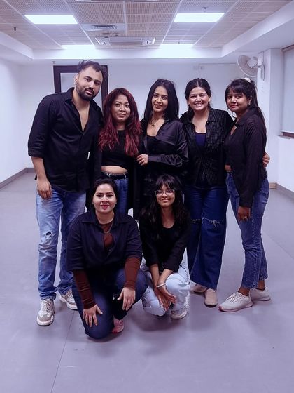 The "Akhiyaan Gulaab" performers looking stylish in their all-black outfits after their showcase at Dance Korner 4.0.