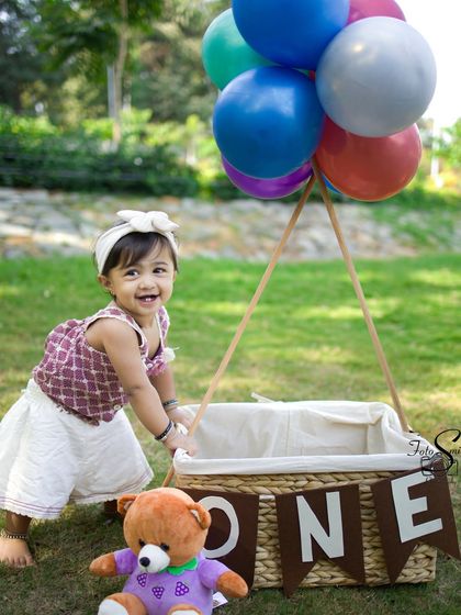 First Birthday & Cake Smash photo 38