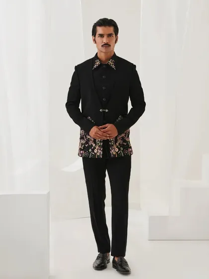 The Nazaakat bandhgala, showing its complete silhouette. This piece is perfect for a man who appreciates artistry and refined style.