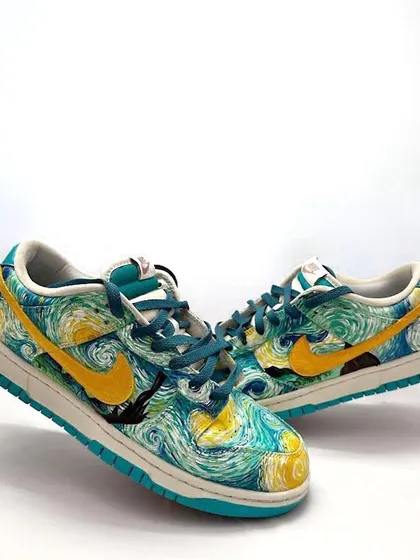 Another full shot of the "Starry Night" custom Dunks. They look like a true masterpiece.