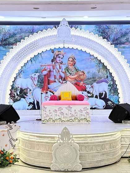 Pichwai & Vrindavan Inspired Decor photo 5