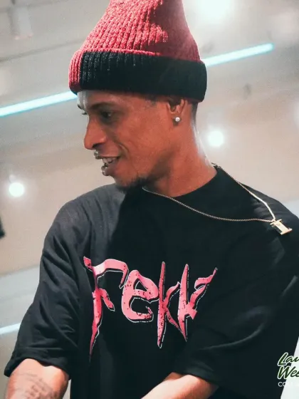 Instructor Sushan, all smiles, during the high-energy Collab Series workshop.