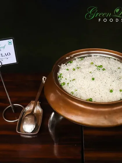 A simple and elegant rice dish, our Peas Pulao is made with fragrant basmati rice and sweet green peas. It's a light and flavorful accompaniment to our richer main course curries.