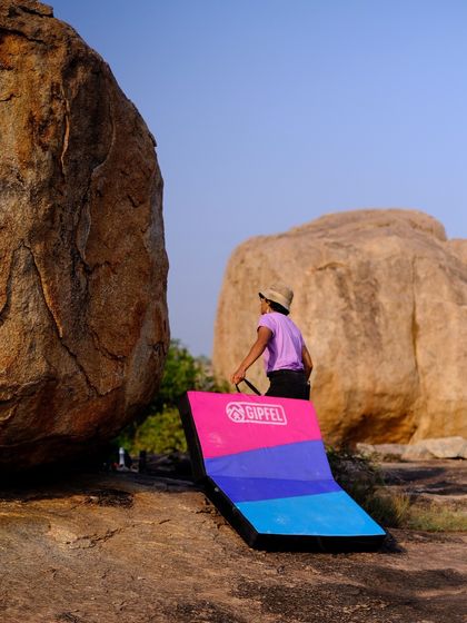 Crash pad placement is one of the most important skills in outdoor bouldering. We teach you how to anticipate falls and position pads to create the safest landing zone.