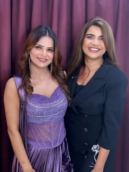 A picture with the pure-souled Archana Gautam. It was super fun to do her makeup for the festive occasion.