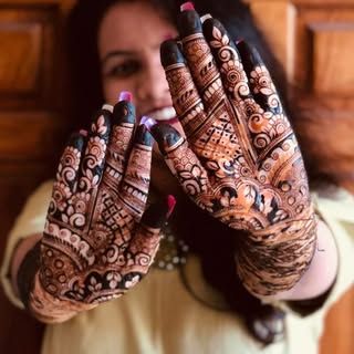Mehendi by Aishwarya