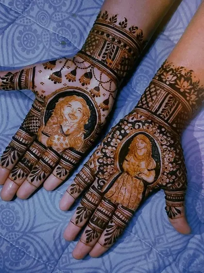 Creating portraits that capture emotion is a key part of my advanced workshop. This design shows two different portraits on each hand, a skill I love teaching to students who want to take their bridal mehendi work to the next level.
