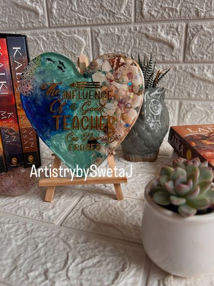 Another setting for the teacher gift, showing its versatility as a piece of decor.