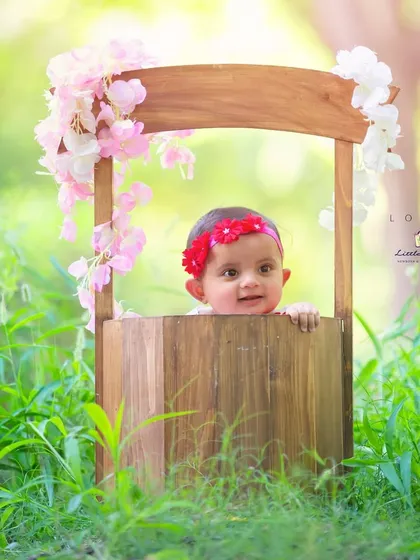 A wish come true. This whimsical prop is perfect for sitter sessions, creating a cute and imaginative scene.