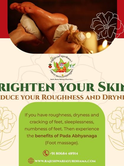 Pada Abhyanga, our specialized foot massage, is perfect for tired, cracked, or numb feet. This therapy not only brightens the skin but also calms the mind and can help with sleeplessness.