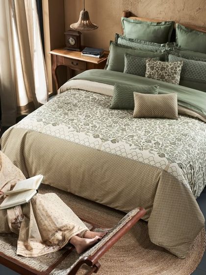 Shiraz Chaand - Commercial Interior & Product Photography Lifestyle Campaigns with Models photo 15