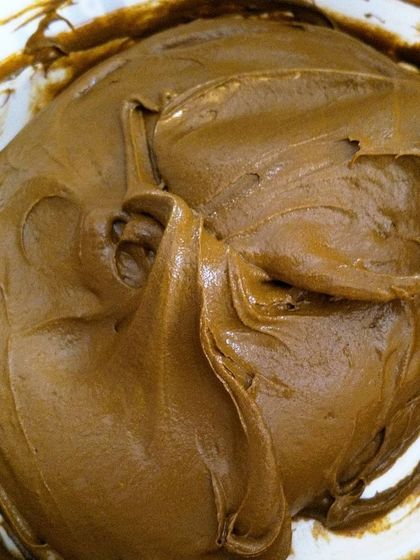 All this henna goodness is for a bride. I take special care with bridal orders to ensure the paste is extra rich for the most important day.