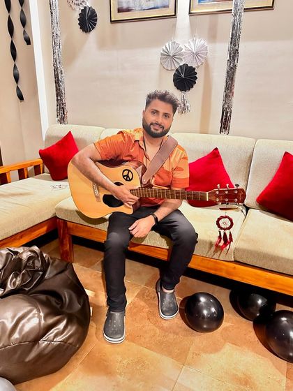 Behind the Music photo 13