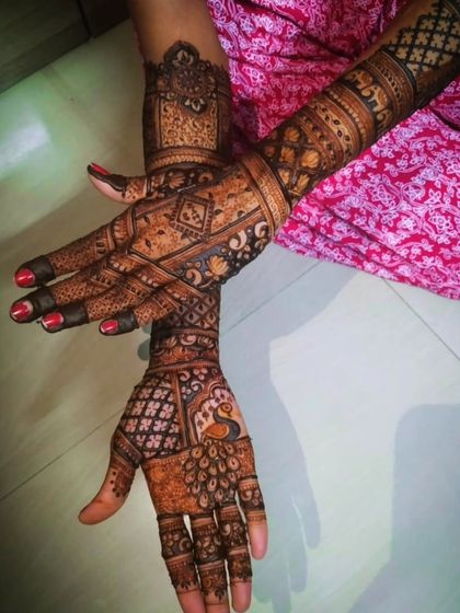 Full Bridal & Engagement Mehendi photo 7