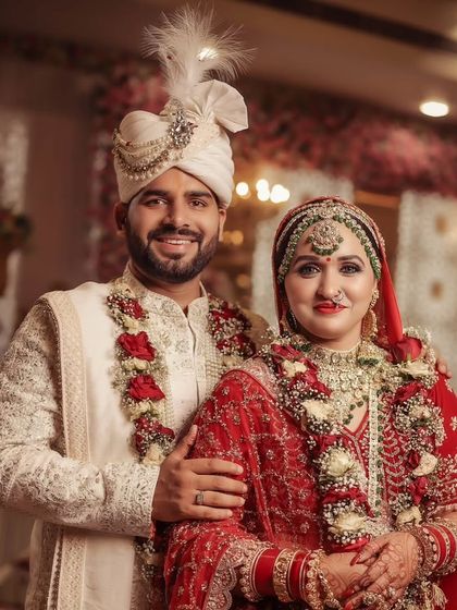 Romantic Couple Portraits (Wedding Day) photo 15