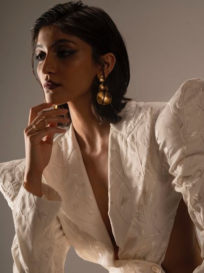 Editorial & High Fashion photo 9