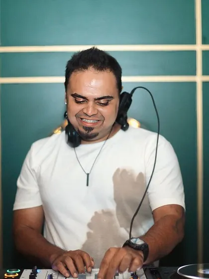 A smiling shot of me mixing away the Monday blues.
