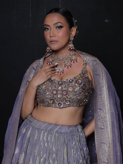 Another angle of the beautiful Polki and red bead rental set.